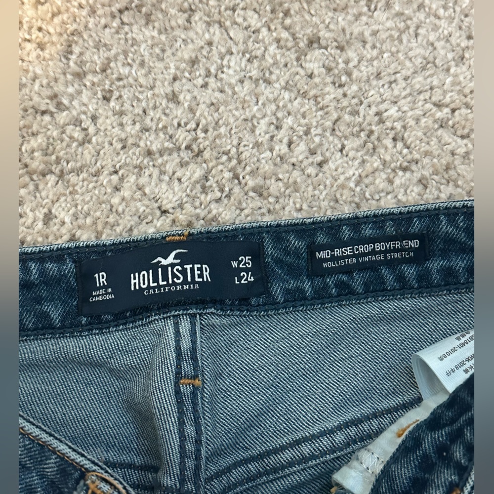 Ripped boyfriend jeans